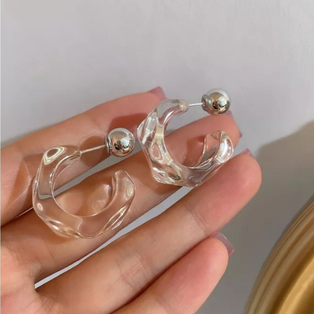 NWOT Transparent Geometric Hoop Earrings